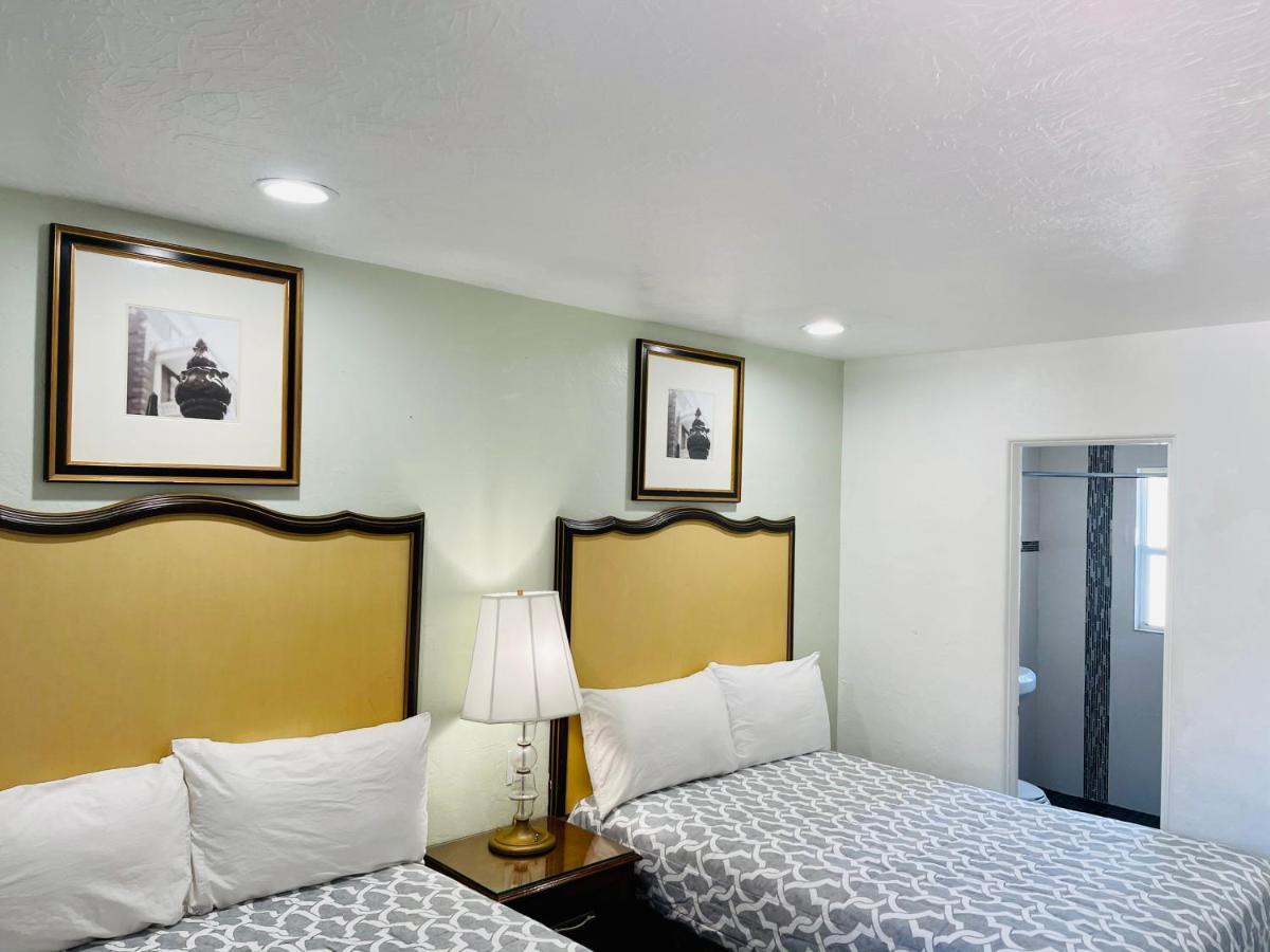 Siesta Inn Sarasota - Indian Beach Extérieur photo