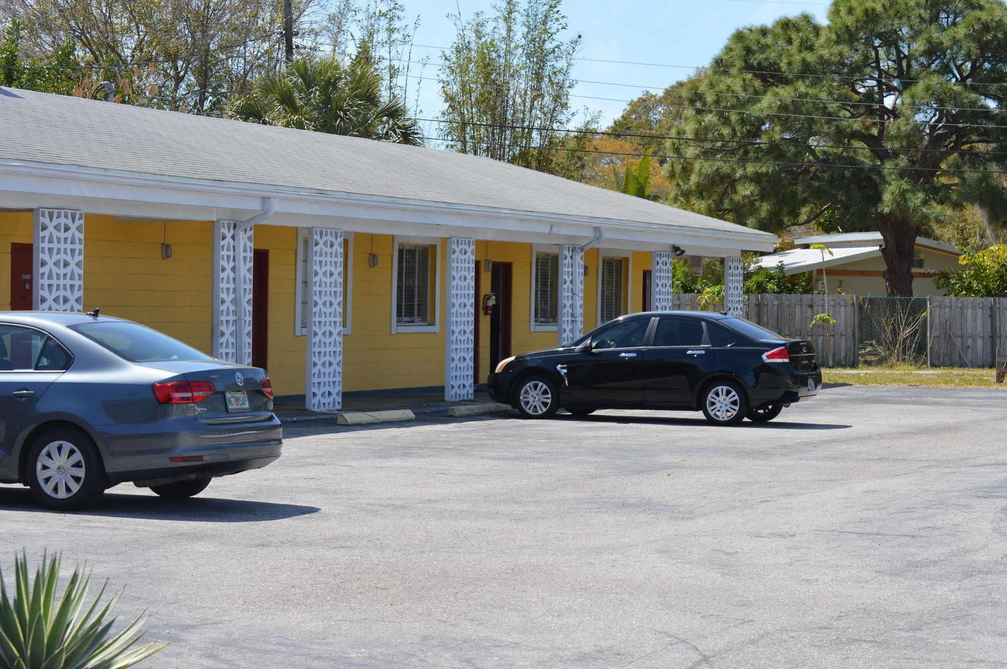 Siesta Inn Sarasota - Indian Beach Extérieur photo